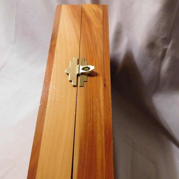 THE HOLY BIBLE Pope John Paul Memorial Edition Catholic Edition in Cedar Box - Picture 15 of 16